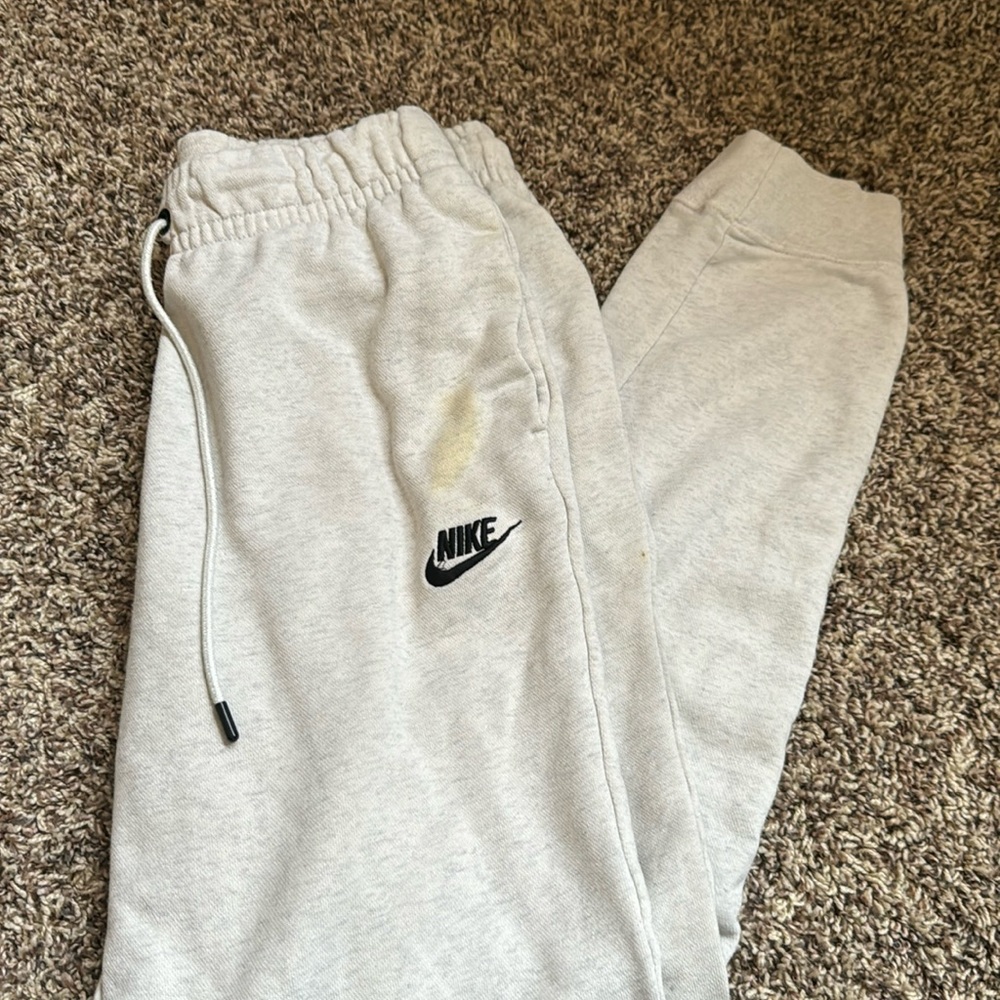White Nike sweatpants